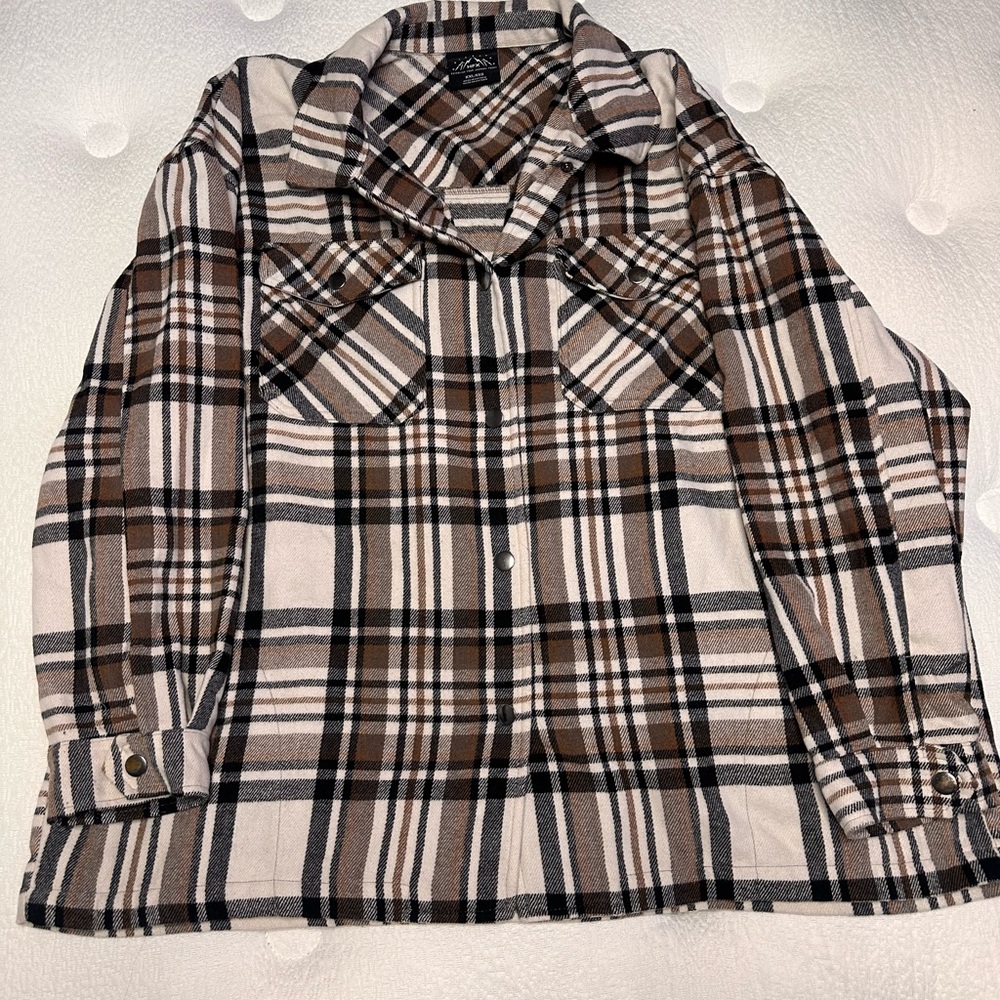Button-Front Plaid Shacket in Brown Plaid